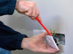 Handyman Singapore - Power point installation